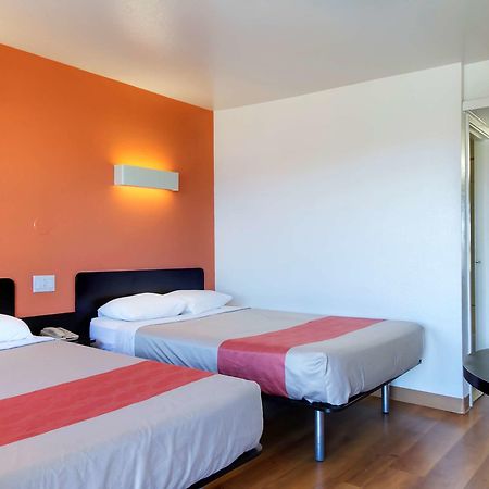 Motel 6-Capitol Heights, Md - Washington Largo Ngoại thất bức ảnh