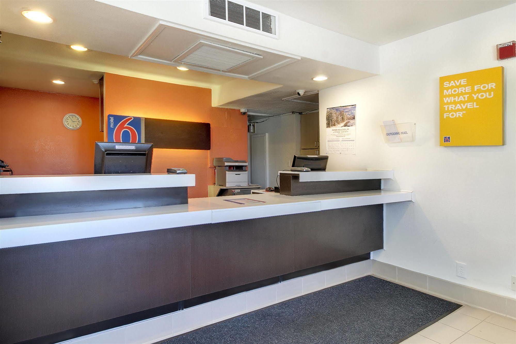 Motel 6-Capitol Heights, Md - Washington Largo Ngoại thất bức ảnh