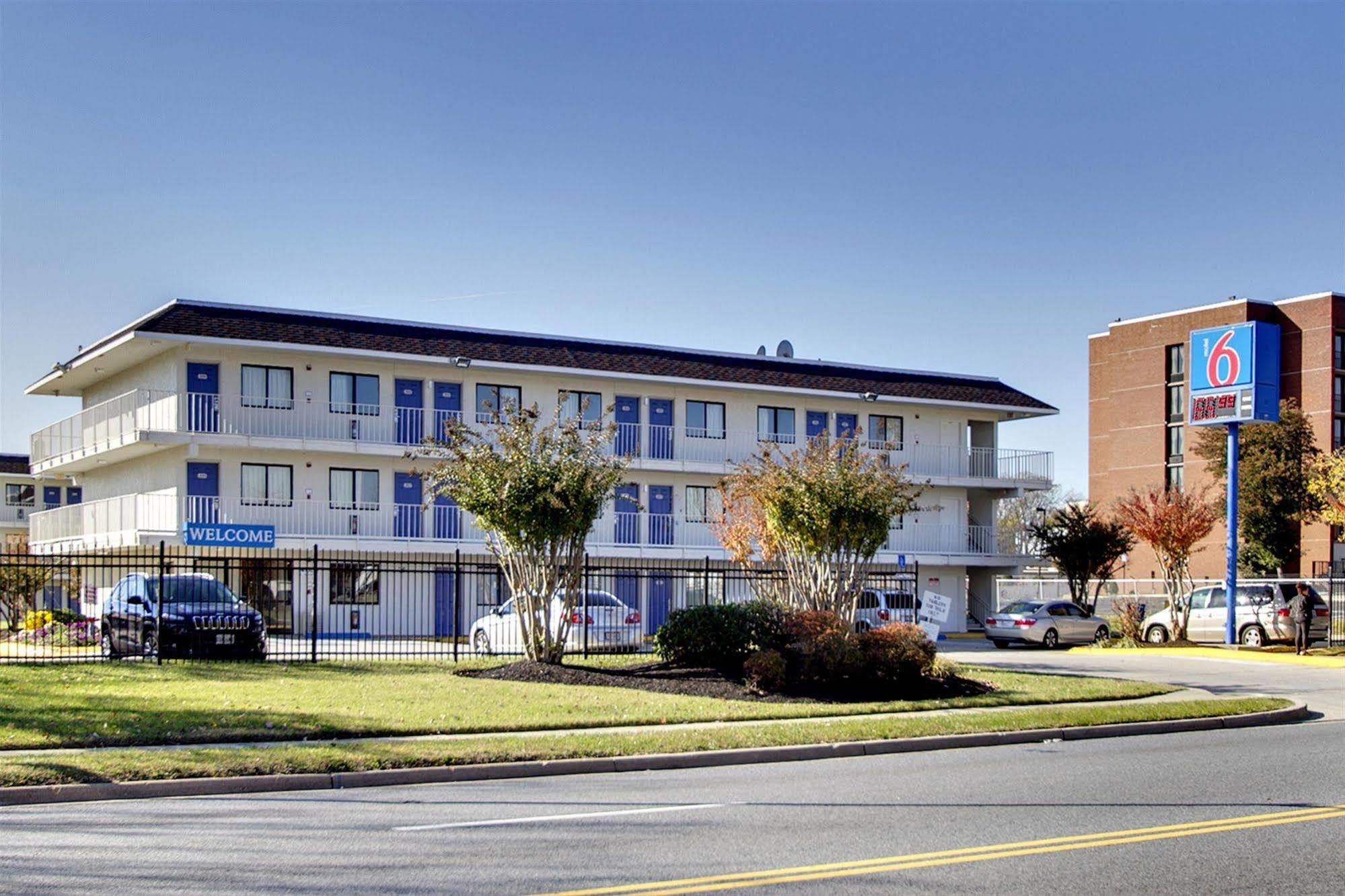 Motel 6-Capitol Heights, Md - Washington Largo Ngoại thất bức ảnh