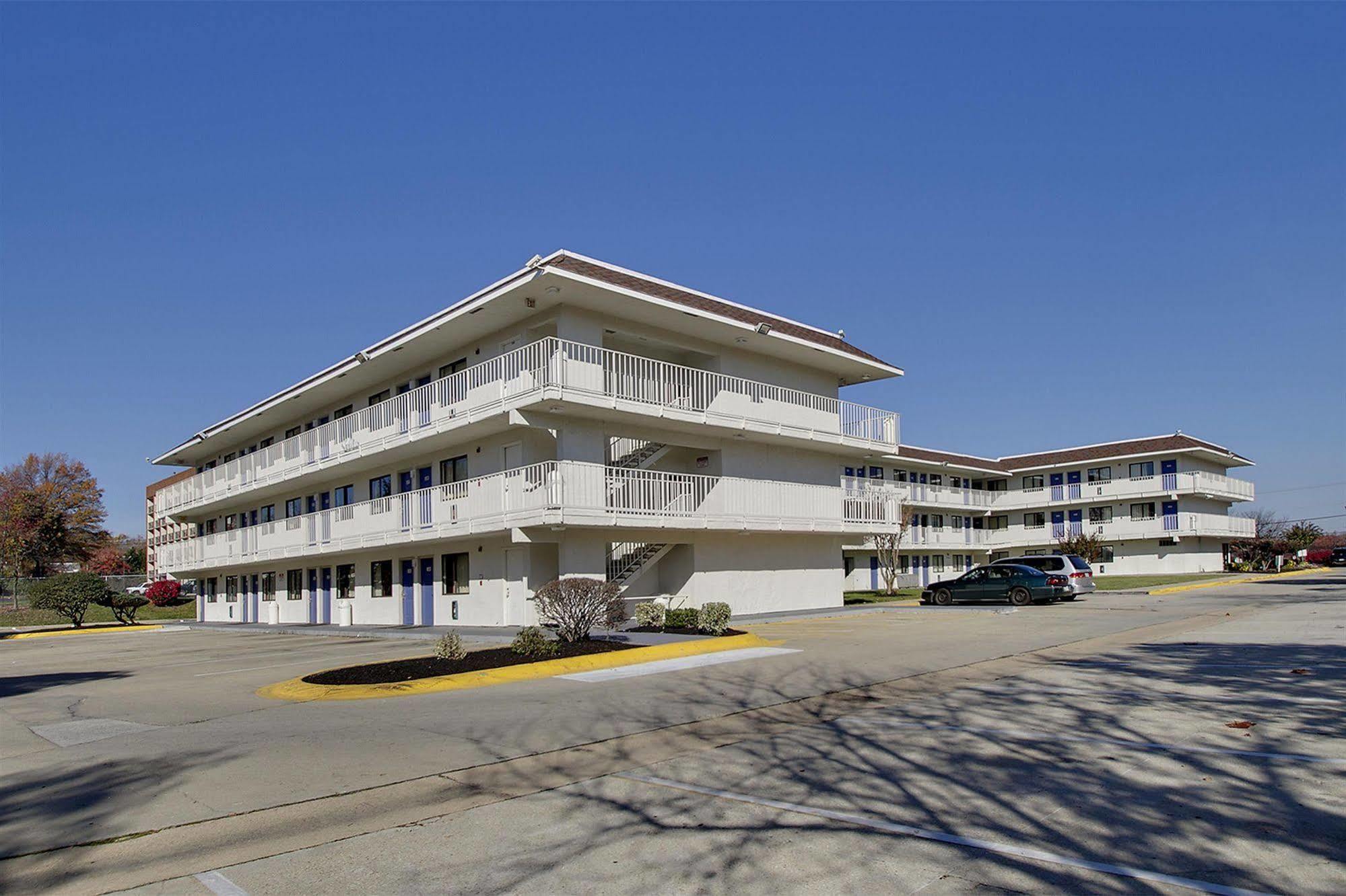 Motel 6-Capitol Heights, Md - Washington Largo Ngoại thất bức ảnh